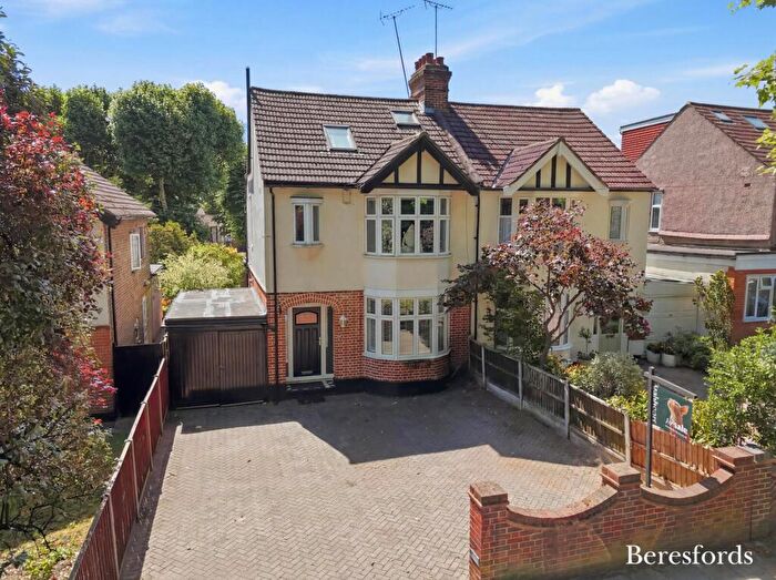 4 Bedroom Semi-Detached House For Sale In Main Road, Romford, RM1