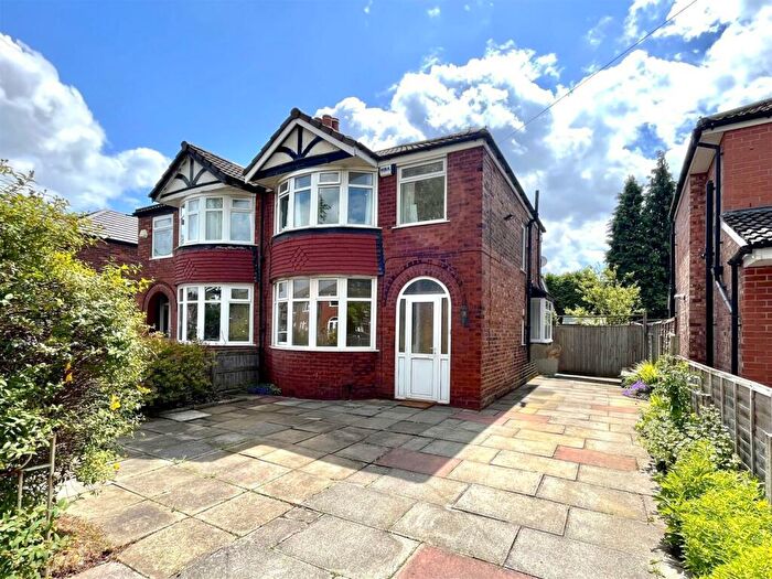 3 Bedroom Semi-Detached House To Rent In Norris Road, Sale, M33