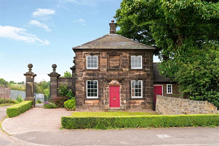 3 Bedroom Detached House For Sale In New Road, Wingerworth, Chesterfield, S42