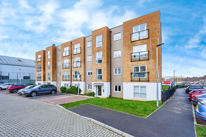 1 Bedroom Flat For Sale In Bongrace Walk, Luton, Bedfordshire, LU4