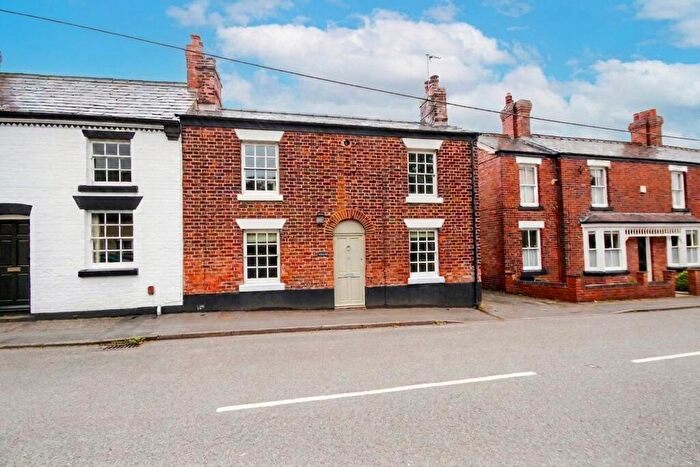 2 Bedroom Cottage For Sale In West Road, Weaverham, CW8