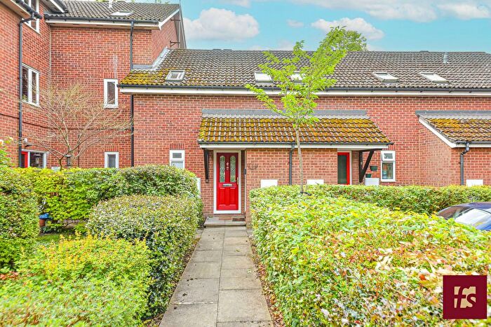 1 Bedroom Studio To Rent In Seymour Court, Crowthorne, Berkshire, RG45