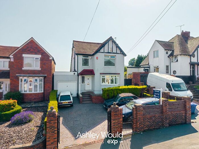 3 Bedroom Detached House For Sale In Alexandra Road, Halesowen, B63