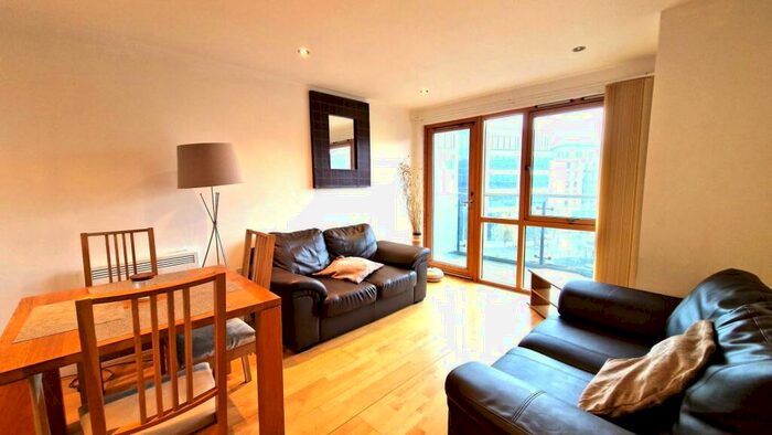 2 Bedroom House To Rent In McClure House, The Boulevard, Leeds, LS10