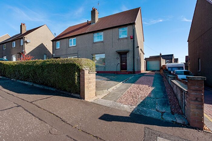 3 Bedroom Semi-Detached House For Sale In Whytemans Brae, Kirkcaldy, KY1