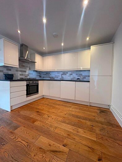 2 Bedroom Flat To Rent In Risdale Road, Ashton, Bristol, Bristol City, BS3