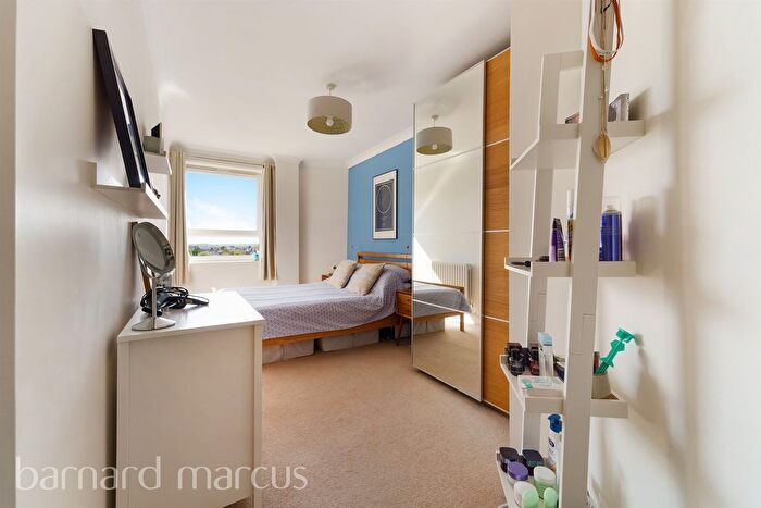 1 Bedroom Flat For Sale In Kingston Road, New Malden, KT3