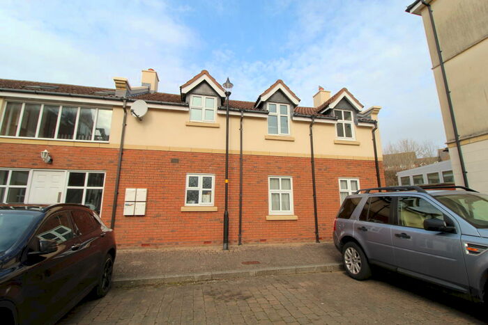 2 Bedroom Apartment To Rent In Elgar Close, Priory Vale, SN25