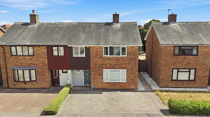 3 Bedroom Semi-Detached House For Sale In Beeleigh East, Basildon, SS14
