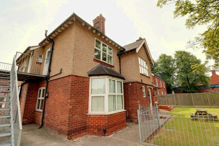 2 Bedroom Flat To Rent In Ashby Road, Scunthorpe, DN16