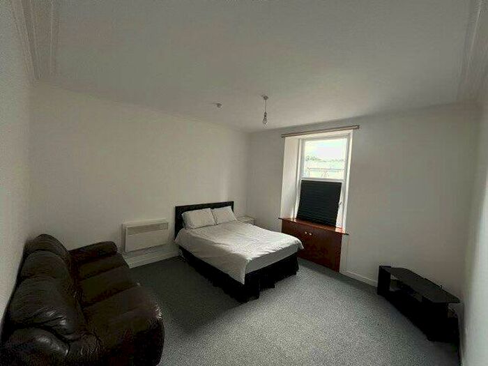 1 Bedroom Flat To Rent In James Street, Peterhead, Aberdeenshire, AB42