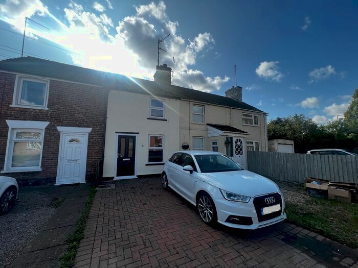 2 Bedroom Terraced House To Rent In Low Road, Spalding, PE12