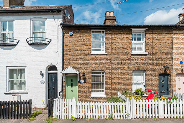 2 Bedroom Semi Detached House To Rent In Avenue Cottages, Mill Hill Village, NW7