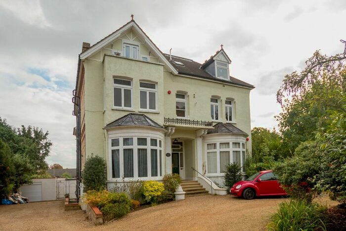 1 Bedroom Flat To Rent In Rowantree Road, Chase Side, Enfield, EN2