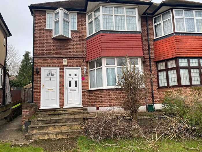 1 Bedroom Maisonette To Rent In Leith Close, London, NW9