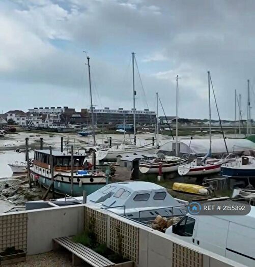 2 Bedroom Flat To Rent In Mariner Point, Shoreham-By-Sea, BN43