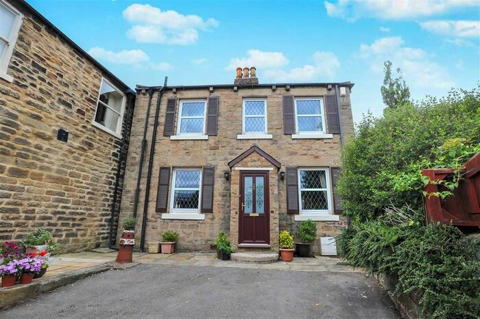 3 Bedroom Semi-Detached House To Rent In Barnsley Road, Sandal, Wakefield, WF2