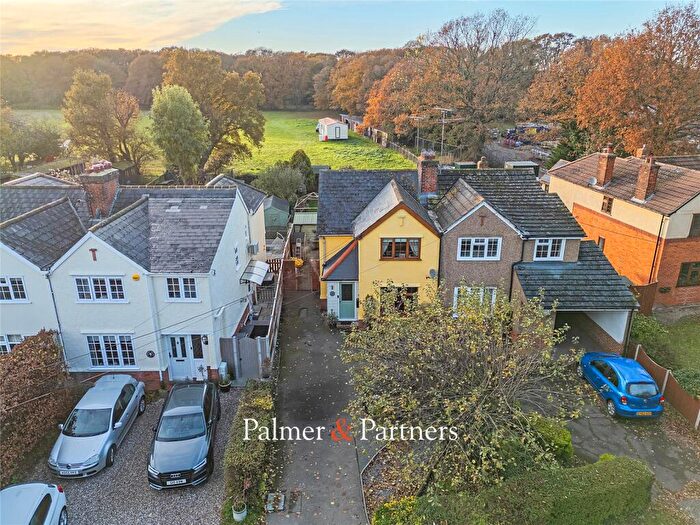 2 Bedroom Semi-Detached House For Sale In Bicknacre Road, Danbury, Chelmsford, Essex, CM3