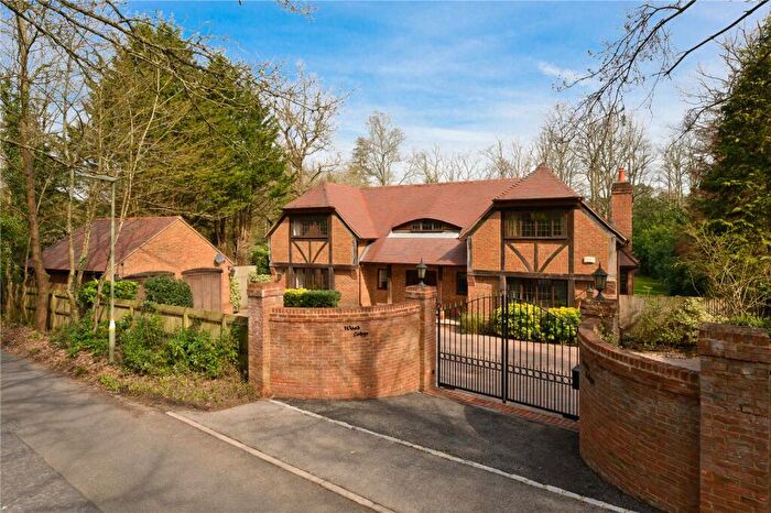 4 Bedroom Detached House To Rent In Westwood Road, Windlesham, Surrey, GU20