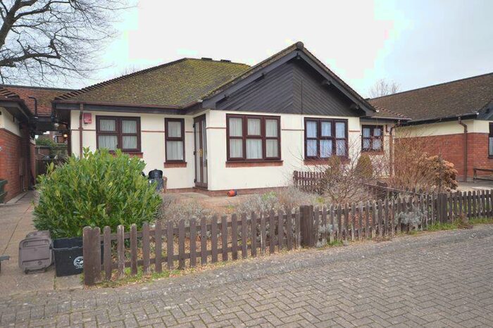 2 Bedroom Semi-Detached Bungalow To Rent In Orchard Close, Beaconsfield, HP9