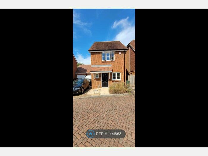 2 Bedroom Detached House To Rent In Juziers Drive, East Hoathly, Lewes, BN8