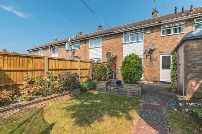 3 Bedroom Terraced House To Rent In Marescroft Road, Slough, SL2