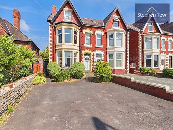 2 Bedroom Flat For Sale In Lytham Road, Blackpool, FY4
