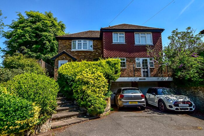 2 Bedroom Maisonette For Sale In Rectory Hill, Amersham, Bucks, HP6