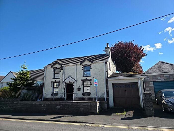 3 Bedroom Detached House For Sale In Glebe Road, Loughor, Swansea, City And County Of Swansea., SA4