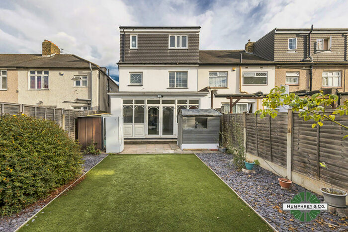 6 Bedroom Terraced House To Rent In Cavendish Gardens, Barking, IG11