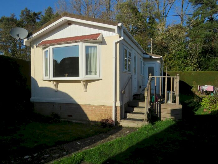 1 Bedroom Mobile/park Home For Sale In Hillview Park Home Estate, Oare, Marlborough, SN8