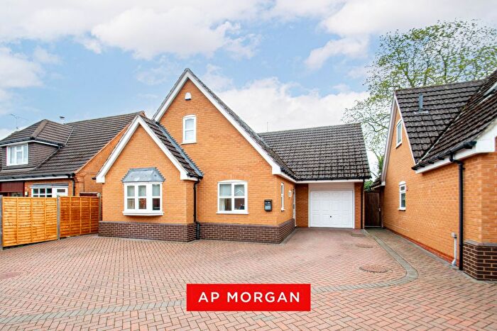 3 Bedroom Bungalow For Sale In Norton Road, Norton, Stourbridge, West Midlands, DY8