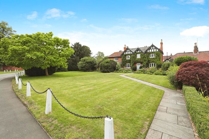 3 Bedroom Character Property For Sale In Cedar Cottage, Wiseton, Doncaster, DN10