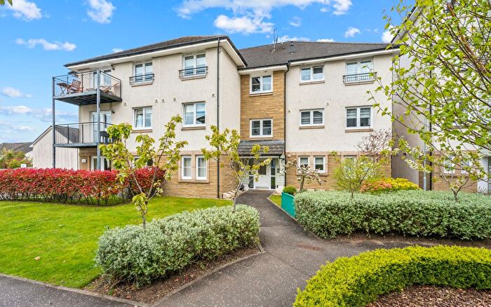 2 Bedroom Flat For Sale In Maurice Wynd, Dunblane, FK15