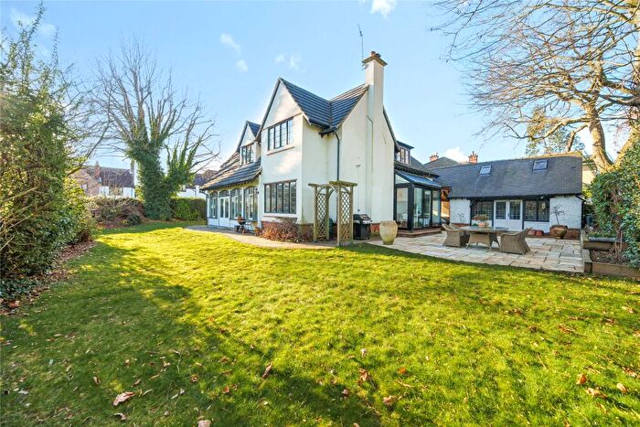 5 Bedroom Detached House For Sale In Ashwood Road, Woking, Surrey, GU22