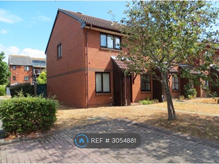 2 Bedroom End Terrace House To Rent In Taverner Close, Poole, BH15