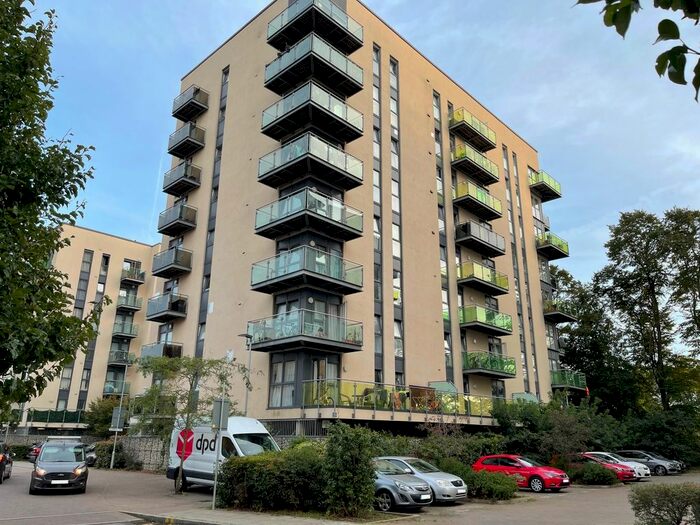 2 Bedroom Flat To Rent In Academy Way, Dagenham, RM8