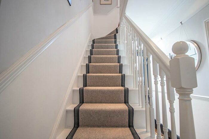3 Bedroom End Of Terrace House For Sale In Hamlet Road, Southend-on-Sea, SS1