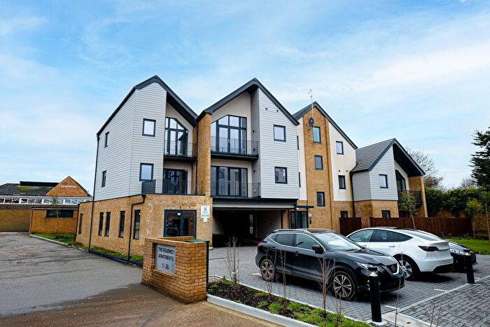 1 Bedroom Flat For Sale In High Street, Rayleigh, SS6