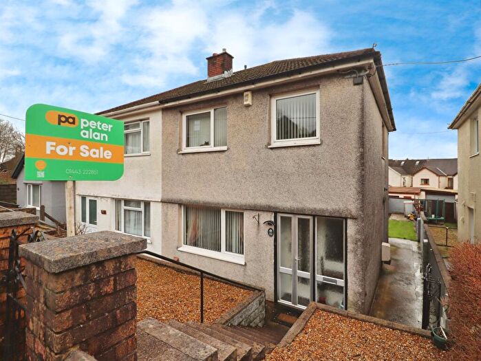 3 Bedroom Semi Detached House For Sale In High Street, Tonyrefail, Porth, CF39