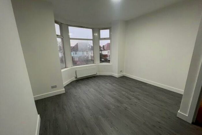 1 Bedroom Flat To Rent In Newport Road Cardiff, CF24