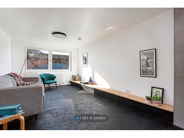 2 Bedroom Flat To Rent In Gordon Street, Edinburgh, EH6