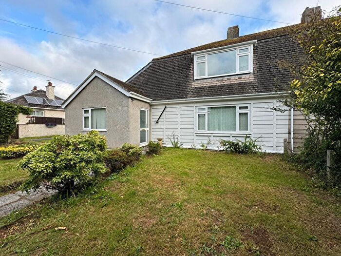 4 Bedroom Semi-Detached House To Rent In Moresk Road, Truro, TR1