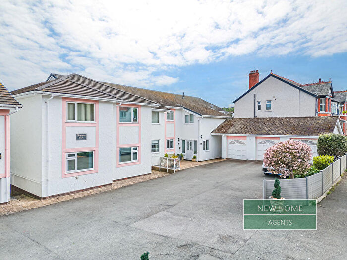2 Bedroom Flat For Sale In Beaumont Court, Everard Road, Rhos On Sea, Colwyn Bay, LL28