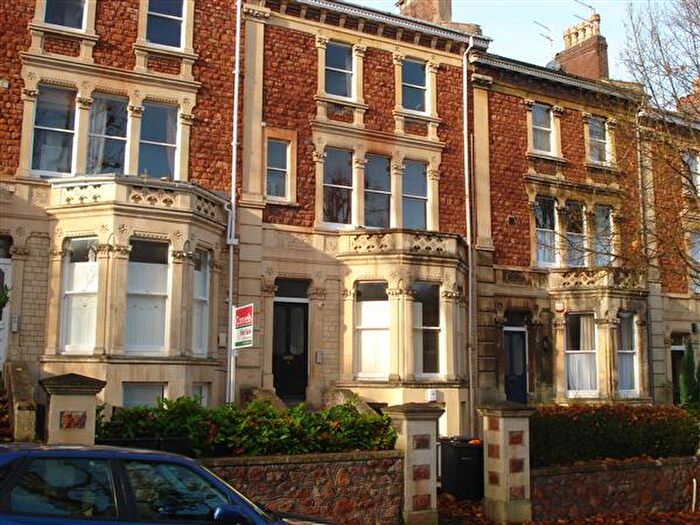 4 Bedroom Maisonette To Rent In Top Floor Flat, Hanbury Road, BS8