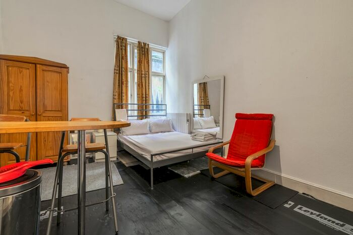 Studio To Rent In - Linden Gardens, London, W2