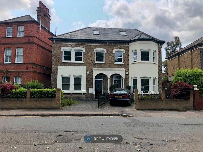 4 Bedroom Semi-Detached House To Rent In Spratt Hall Road, London, E11