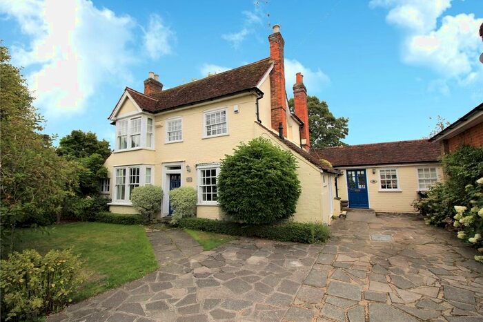 3 Bedroom Detached House To Rent In High Street, Stock, CM4