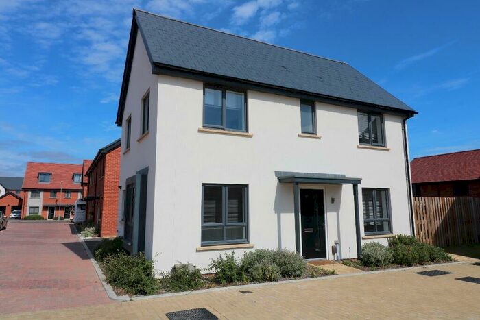 3 Bedroom Detached House To Rent In Burgoyne Way, Folkestone, CT20