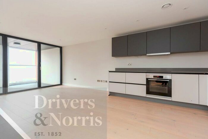 1 Bedroom Apartment To Rent In Tottenham Lane, Crouch End, London, N8